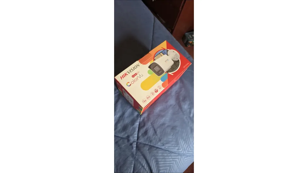Câmera Hikvision ColorVu IP DS-2CD1047G2H-LIU 4MP — foto 1 de 5