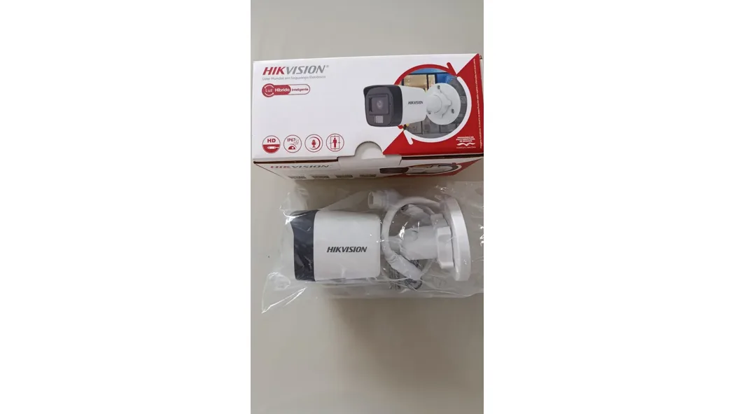 Câmera Hikvision IP PoE 2MP Bullet DS-2CD1021G2-LIU — foto 1 de 5