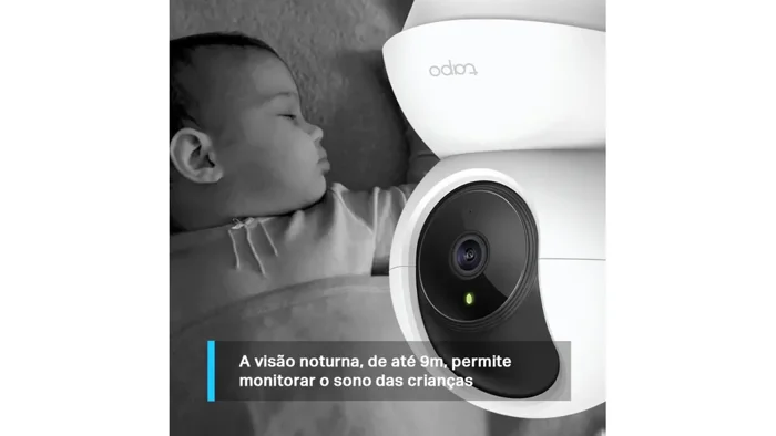 Imagem em alta definição de uma câmera Tapo C200 mostrando crianças brincando